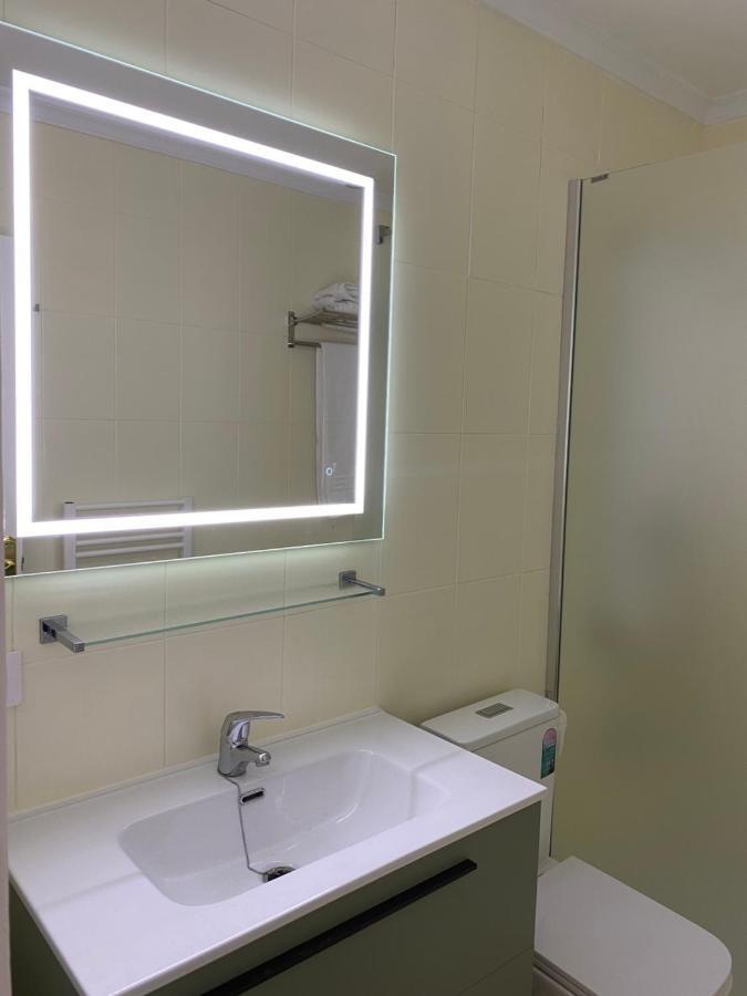 Apartamento Centrico “Los Pajaritos” Con Garaje. Jerez de la Frontera Luaran gambar