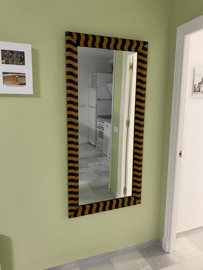 Apartamento Centrico “Los Pajaritos” Con Garaje. Jerez de la Frontera Luaran gambar
